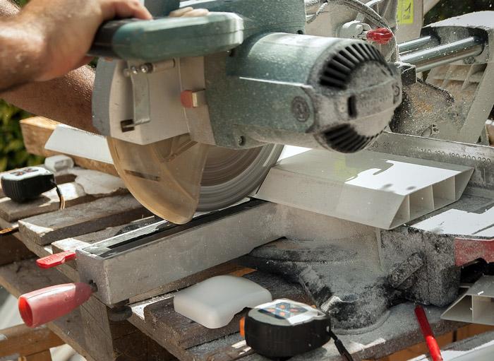 Cutting aluminum with a miter saw